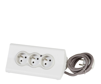 Listwa zasilająca LEGRAND Przedluzacz tab 3x2P+Z +2USB Bialy 1,5m 050410